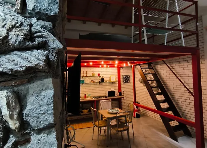 Affittacamere Loft House 4*